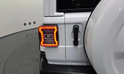 Jeep Wrangler 2022, 77517 км, за 25027.62 USD - фото 23