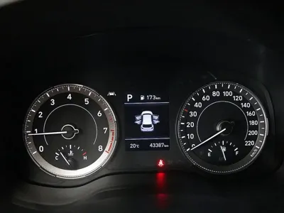 Hyundai Venue 2021, 43000 км, за 10749.19 USD - фото 6