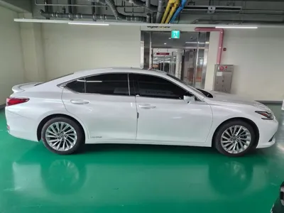 Lexus ES 2021, 141869 км, за 21813.87 USD - фото 8
