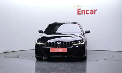 BMW 5-Series 2021, 63032 км, за 35695.42 USD