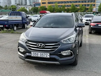 Hyundai Santafe 2016, 162150 км, за 5795.4 USD