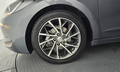 Hyundai Avante 2016, 61821 км, за 5120.13 USD