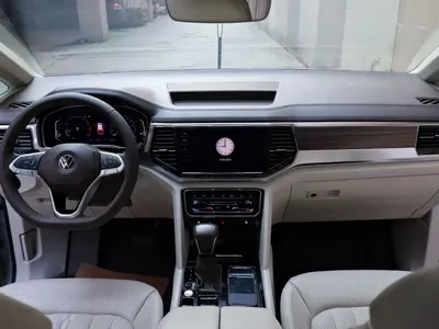 Volkswagen Viloran 2021, 80000 км, за 18859.84 USD - фото 8