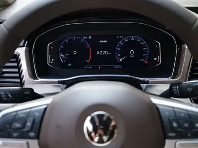 Volkswagen Viloran 2021, 80000 км, за 18859.84 USD - фото 9