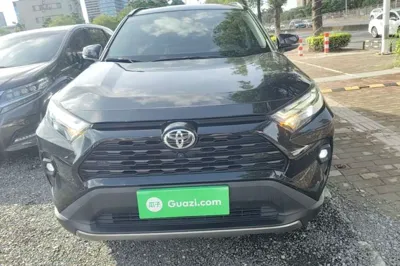 Toyota RAV4 2023, 27500 км, за 18665 USD