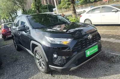 Toyota RAV4 2023, 27500 км, за 18665 USD