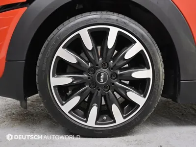 MINI Cooper Convertible 2019, 42296 км, за 11854.29 USD