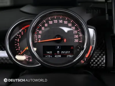 MINI Cooper Convertible 2019, 42296 км, за 11854.29 USD - фото 8