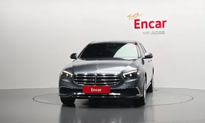 Mercedes-Benz E-Class 2022, 44145 км, за 24437.07 USD