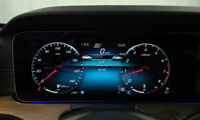 Mercedes-Benz E-Class 2022, 44145 км, за 24437.07 USD - фото 8
