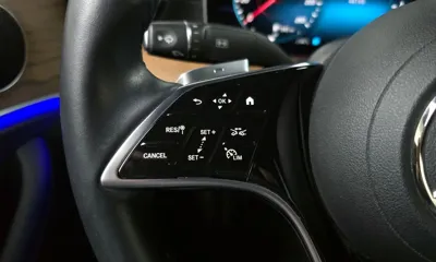 Mercedes-Benz E-Class 2022, 44145 км, за 24437.07 USD - фото 18