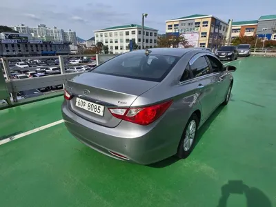 Hyundai Sonata 2011, 190707 км, за 1916.98 USD
