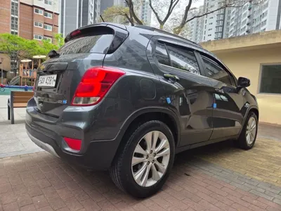 ChevroletGMDaewoo Trax 2017, 116993 км, за 4032.58 USD
