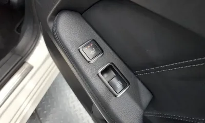 Mercedes-Benz E-Class 2016, 105726 км, за 8402.26 USD - фото 18