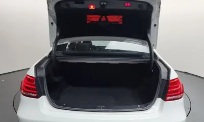 Mercedes-Benz E-Class 2016, 105726 км, за 8402.26 USD - фото 20