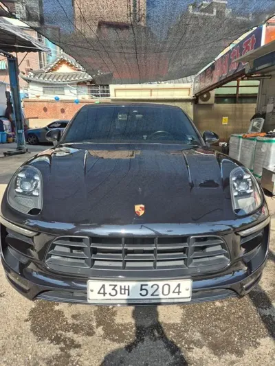 Porsche Macan 2018, 37900 км, за 36103.45 USD