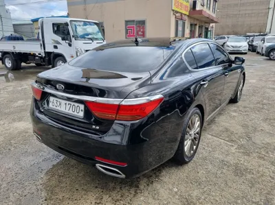 Kia K9 2015, 196000 км, за 6186.1 USD