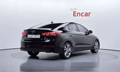 Hyundai Avante 2016, 125120 км, за 6144.7 USD
