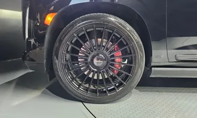 Cadillac Escalade 2023, 38468 км, за 65642.64 USD