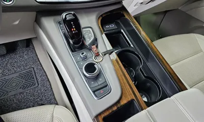 Cadillac Escalade 2023, 38468 км, за 65642.64 USD - фото 9