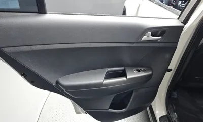 Kia Sportage 2022, 95009 км, за 9888.12 USD - фото 25