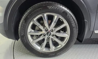 Kia Sorento 2016, 139466 км, за 8262.83 USD