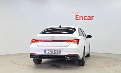 Hyundai Avante 2023, 50912 км, за 10028 USD