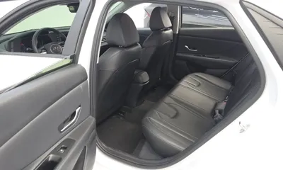 Hyundai Avante 2023, 50912 км, за 10028 USD - фото 11