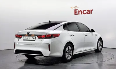 Kia K5 2016, 192965 км, за 4417.13 USD