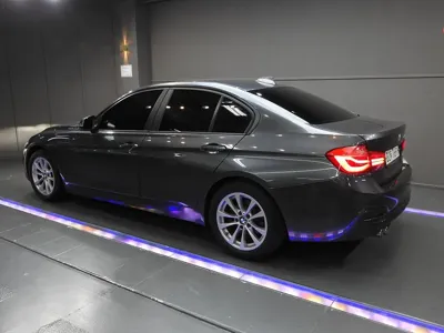 BMW 3-Series 2018, 88745 км, за 9383.3 USD
