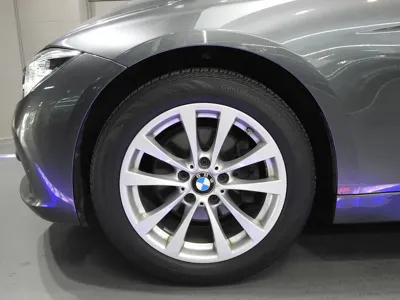 BMW 3-Series 2018, 88745 км, за 9383.3 USD
