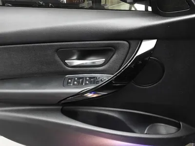 BMW 3-Series 2018, 88745 км, за 9383.3 USD - фото 13