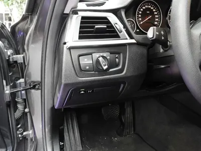 BMW 3-Series 2018, 88745 км, за 9383.3 USD - фото 14