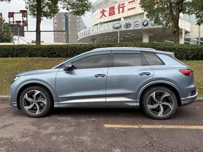 Audi Q4 e-tron 2025, 29000 км, за 20864.81 USD