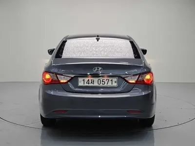 Hyundai Sonata 2012, 171843 км, за 3170.91 USD