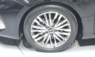Kia K7 2020, 13884 км, за 14205.48 USD