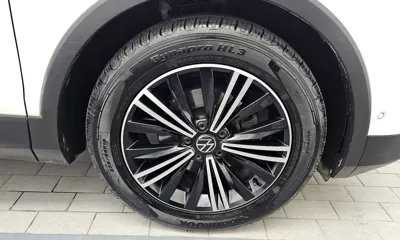 Volkswagen Tiguan 2021, 76263 км, за 18169.8 USD