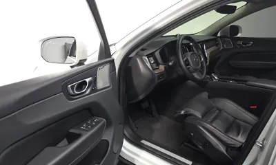 Volvo XC60 2023, 71772 км, за 27152.3 USD - фото 11