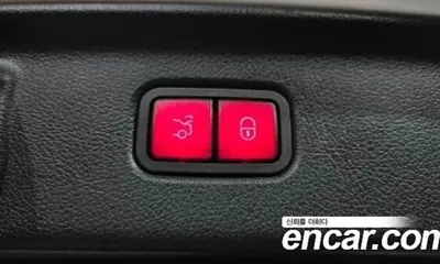 Mercedes-Benz S-Class 2021, 65484 км, за 50662.21 USD - фото 20