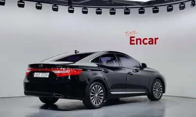 Hyundai Grandeur 2014, 151613 км, за 3218.6 USD