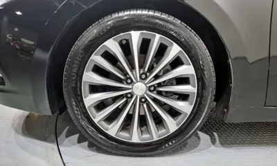 Hyundai Grandeur 2014, 151613 км, за 3218.6 USD