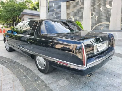 Cadillac Concour 1996, 180000 км, за 18708.15 USD