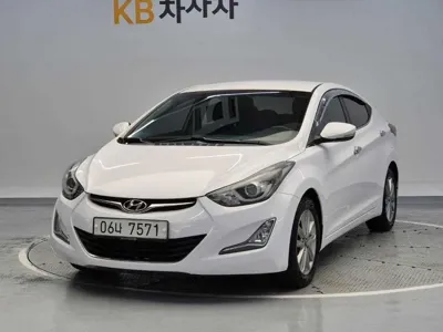 Hyundai Avante · 2015 год