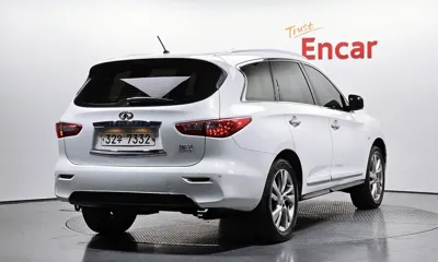 Infiniti JX 2013, 148215 км, за 5248.29 USD