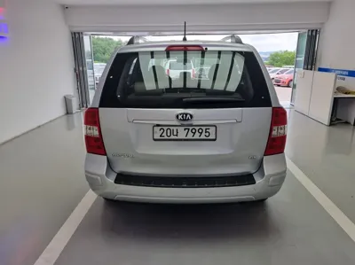 Kia Canival 2010, 156100 км, за 1821.5 USD