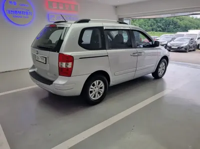 Kia Canival 2010, 156100 км, за 1811.95 USD - фото 17