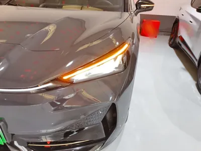 Volkswagen ID.Unyx 2024, 8100 км, за 19269 USD - фото 9