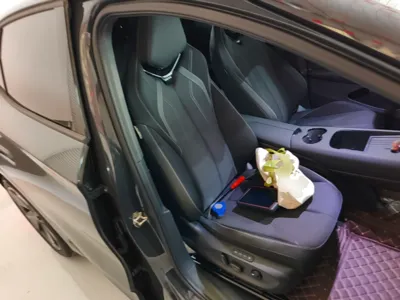 Volkswagen ID.Unyx 2024, 8100 км, за 19269 USD - фото 23