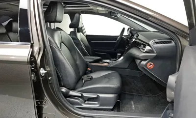 Toyota Camry 2019, 112706 км, за 13326.39 USD - фото 10