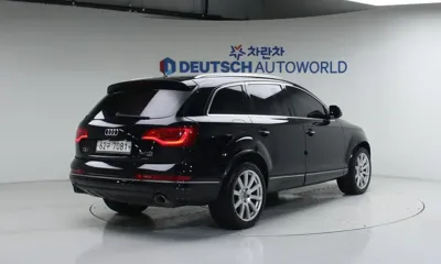 Audi Q7 2014, 161000 км, за 7261.31 USD